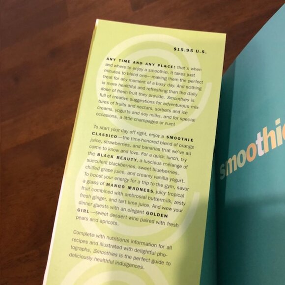 Smoothies and Juicing Vintage Books Bundle of 2. - Picture 6 of 16